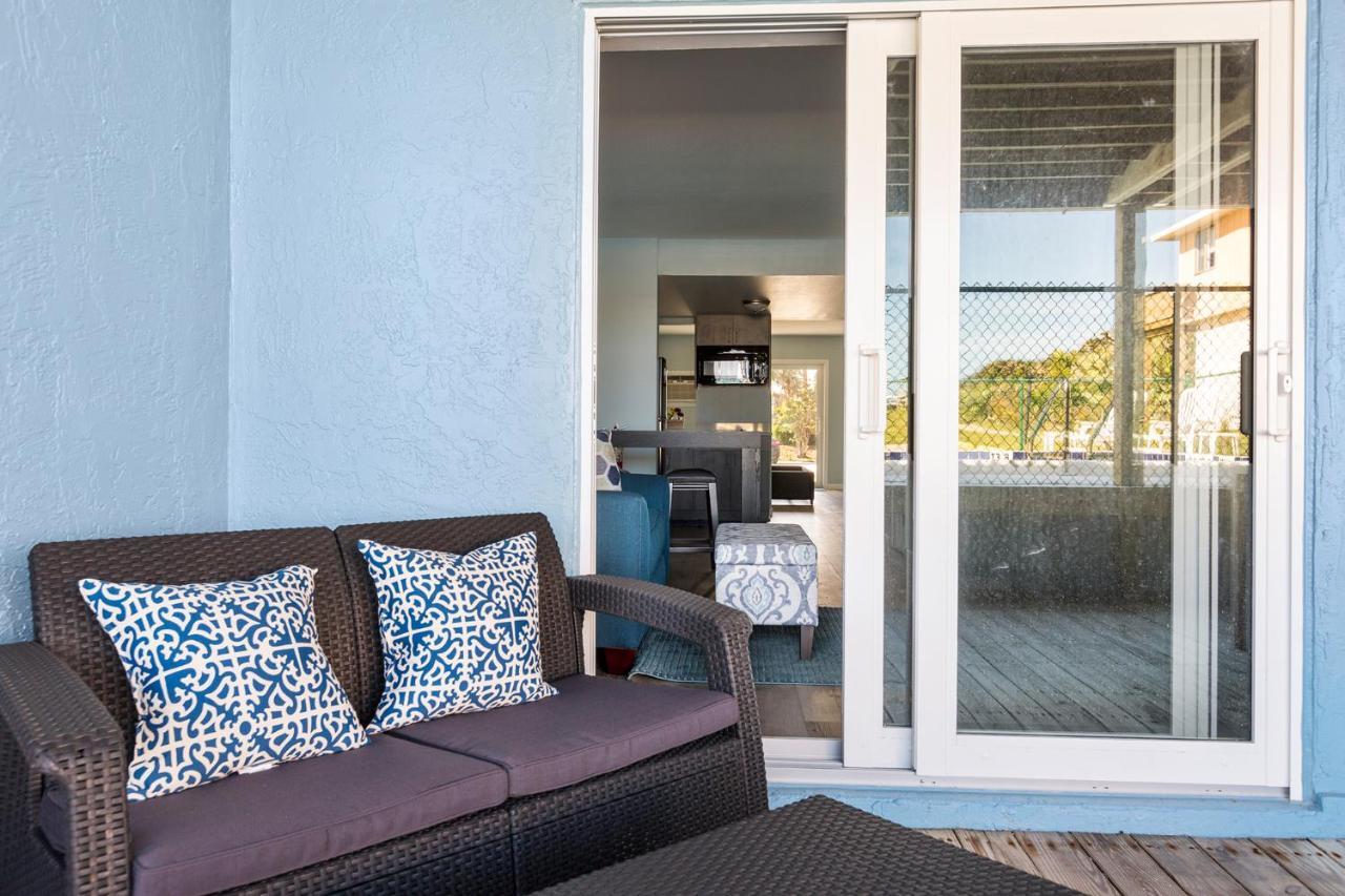Blue View Inn Melbourne Shores Exteriör bild